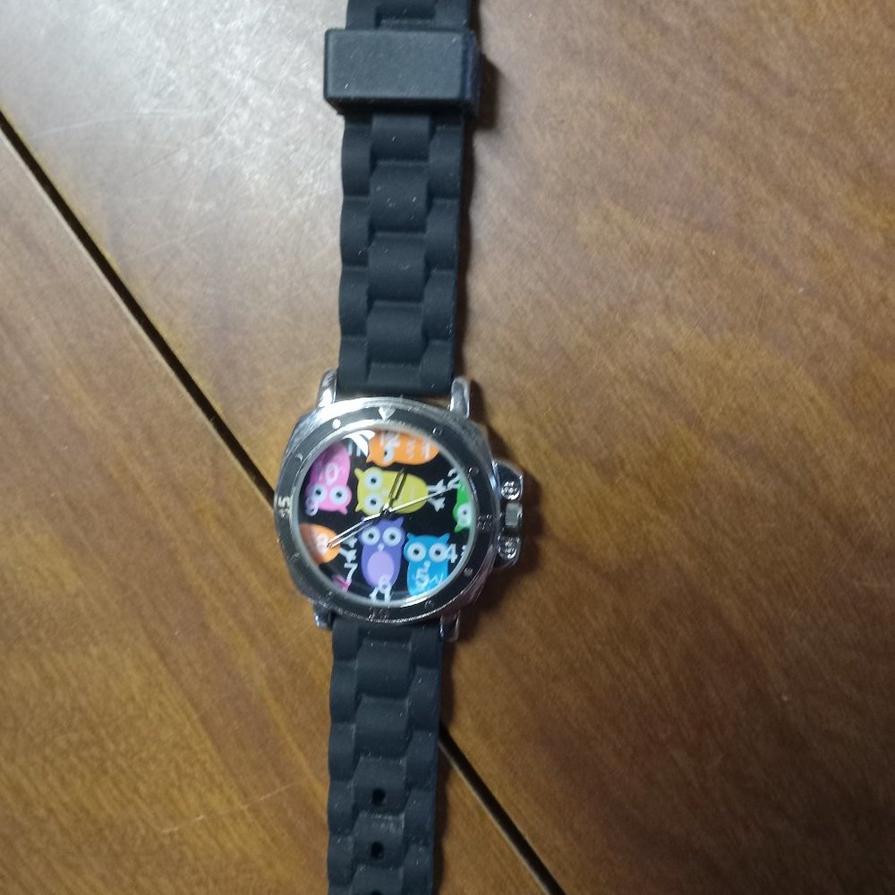 OWL watch with black leather wrist band